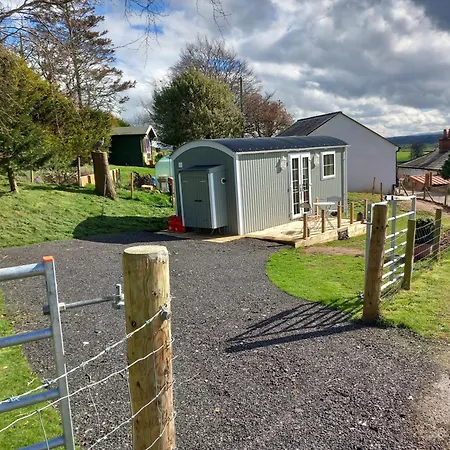 Alpstuga The Mad Hatter's Shepherd's Hut *